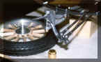 D.06 Framhjul med spindel.jpg (40024 byte)