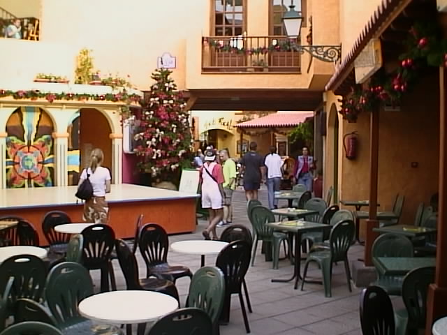 Inne i Centrumet's bottenplan.